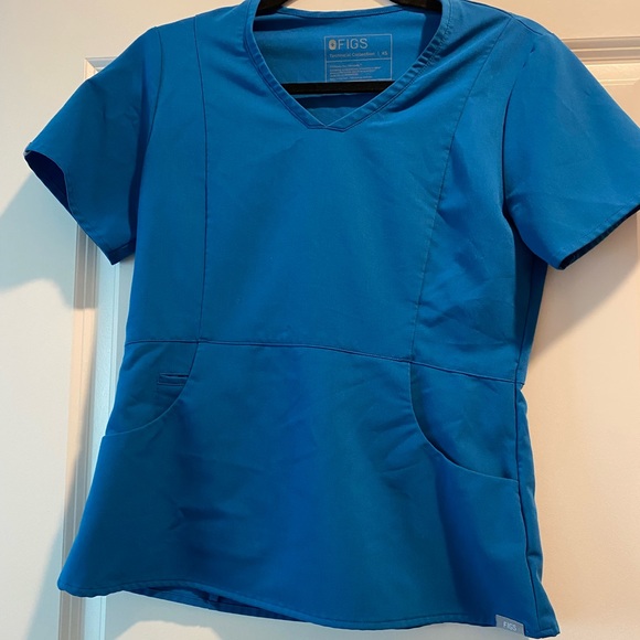 Figs Alps Blue Aburi V-Neck scrub top - Picture 2 of 3